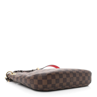 Louis Vuitton Damier Ebene South Bank Besace 4 of 11