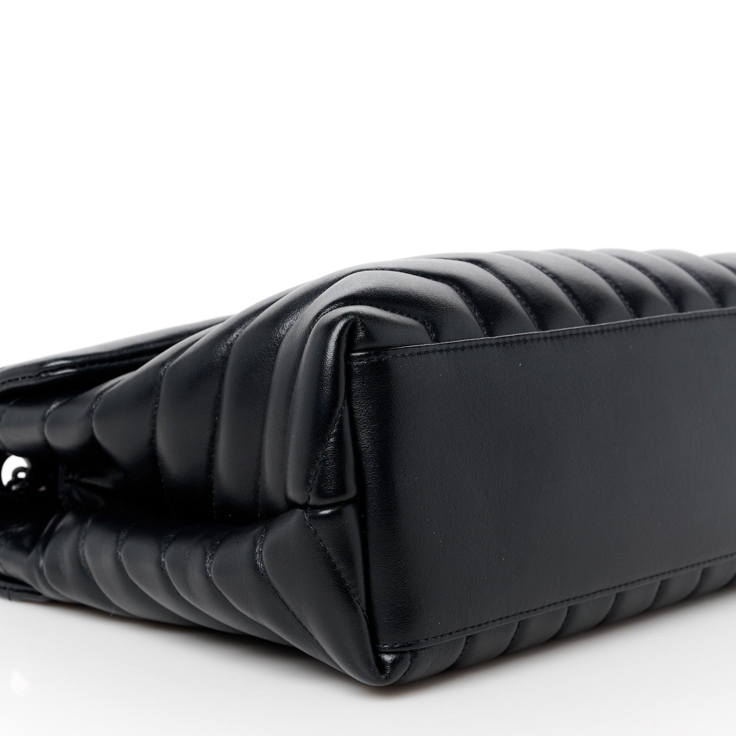 Saint Laurent Calfskin Y Quilted Monogram Monochrome Medium Loulou Chain Satchel Black 10 of 12