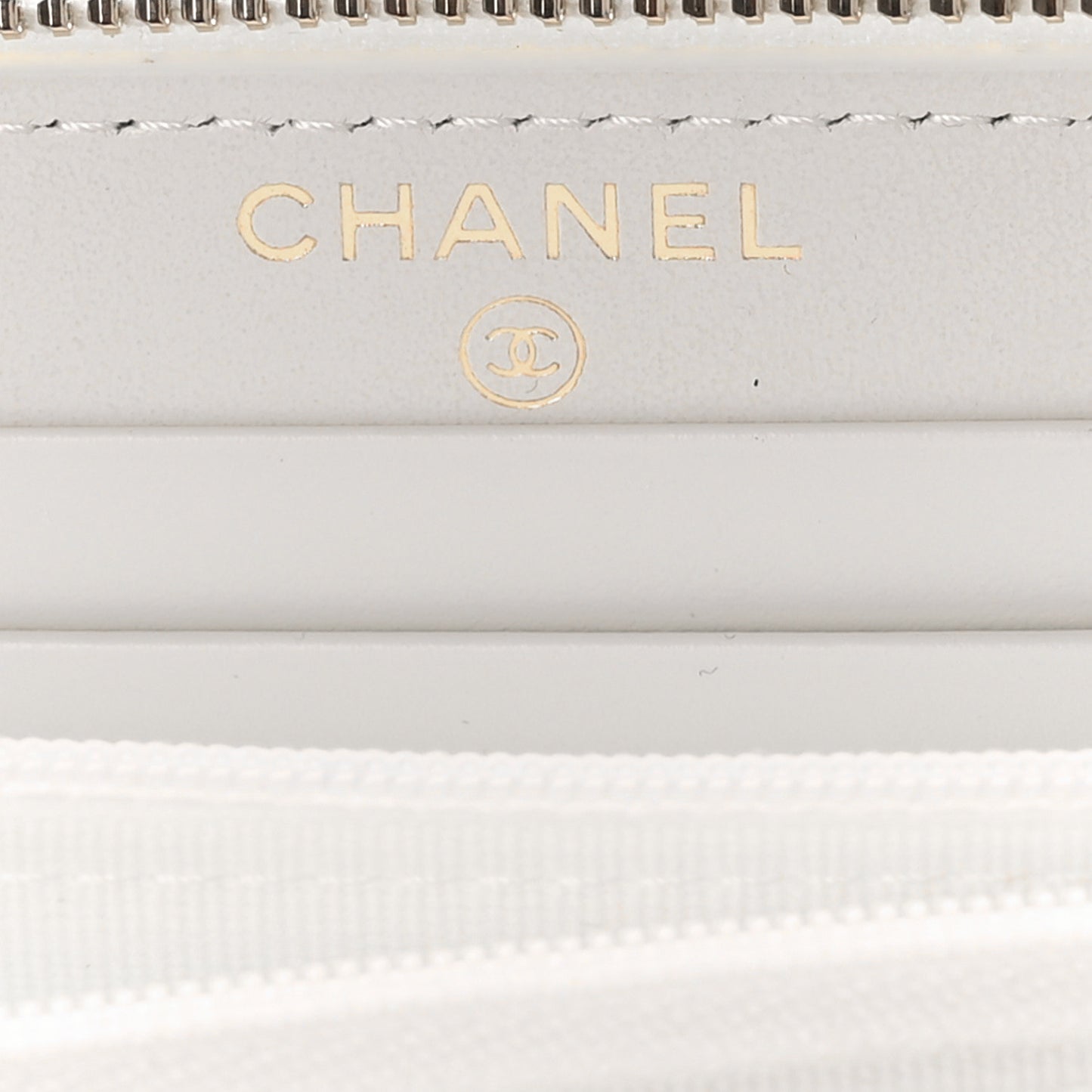 Caviar Quilted Medium Zip Around Wallet White