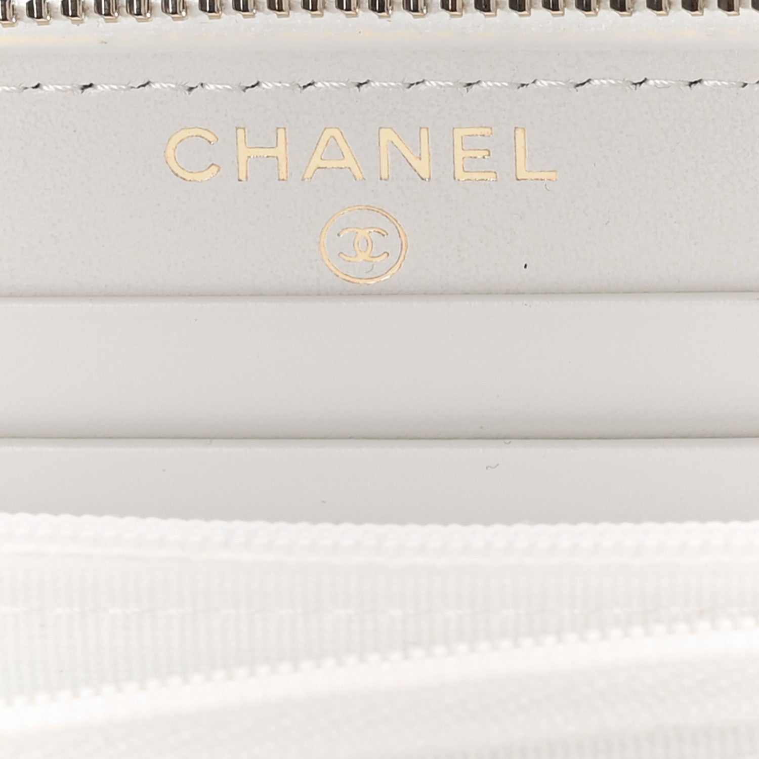 Chanel Caviar Quilted Medium Zip Around Wallet White 5 of 10