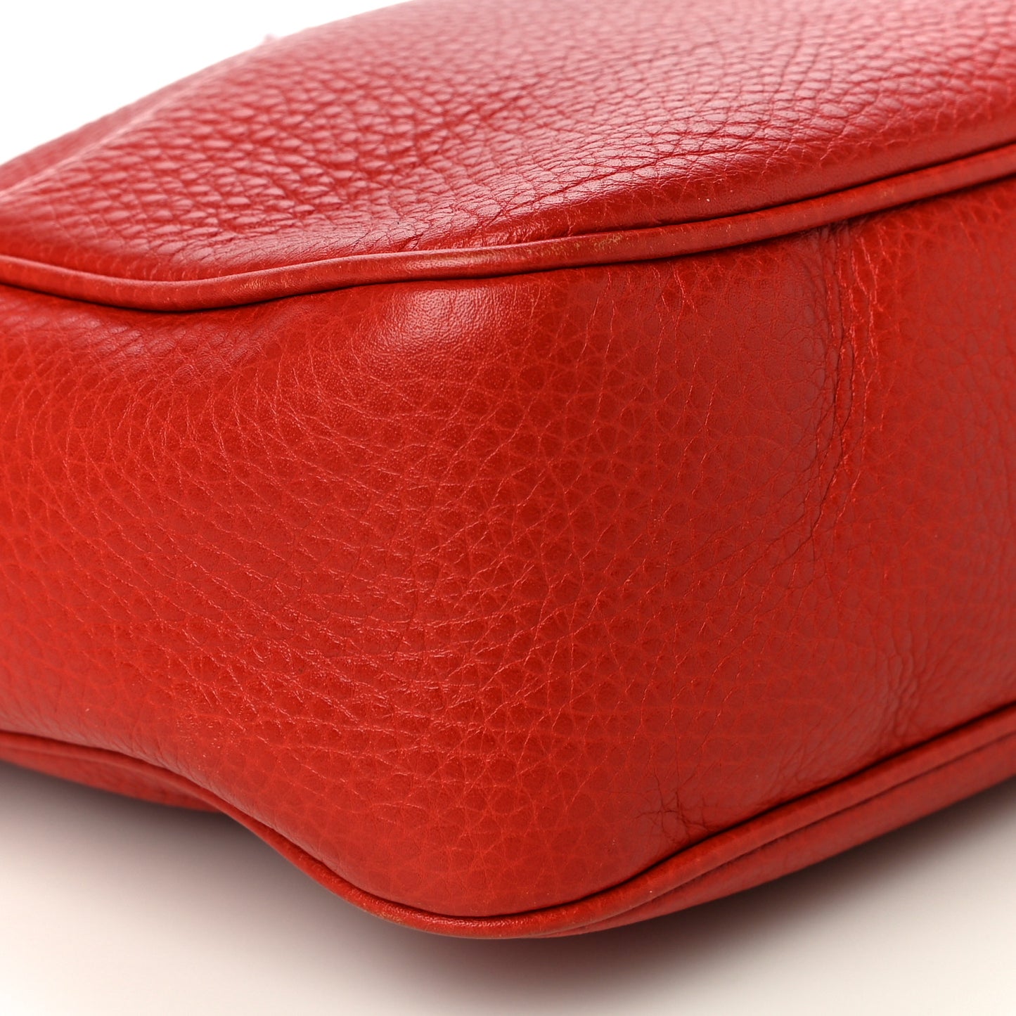Pebbled Calfskin Small Soho Disco Bag Tabasco Red