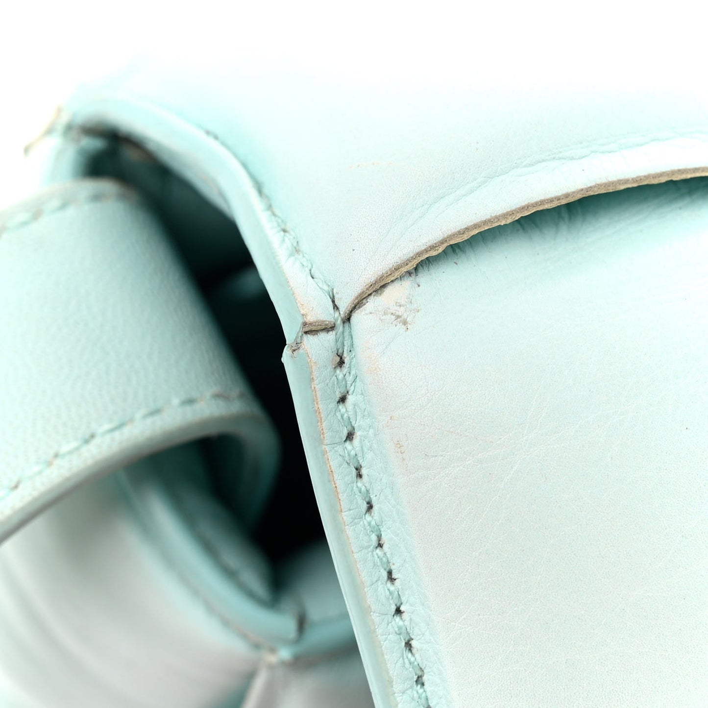Paper Calfskin Maxi Intreccio Padded Cassette Crossbody Bag Spearmint