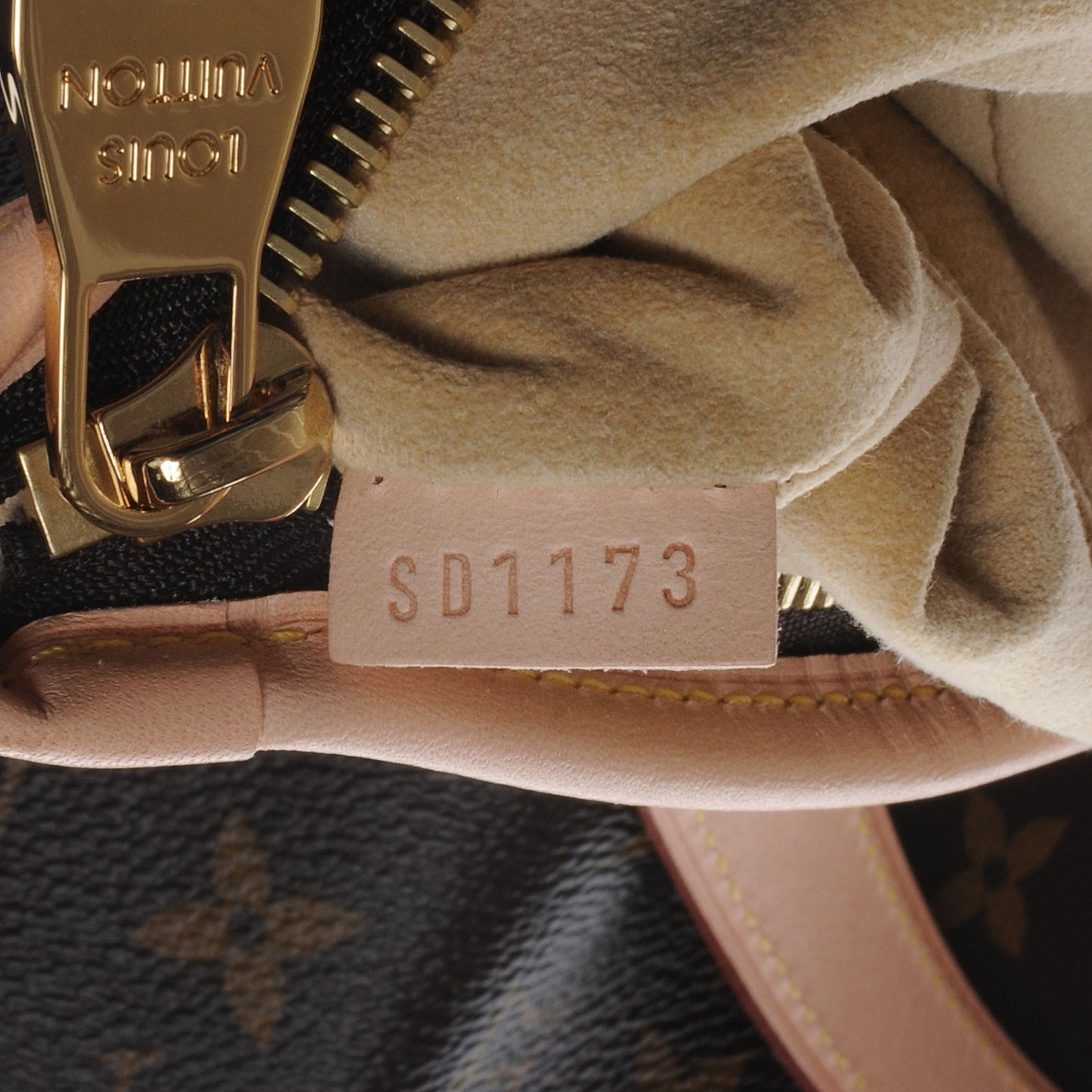 Monogram Estrela MM