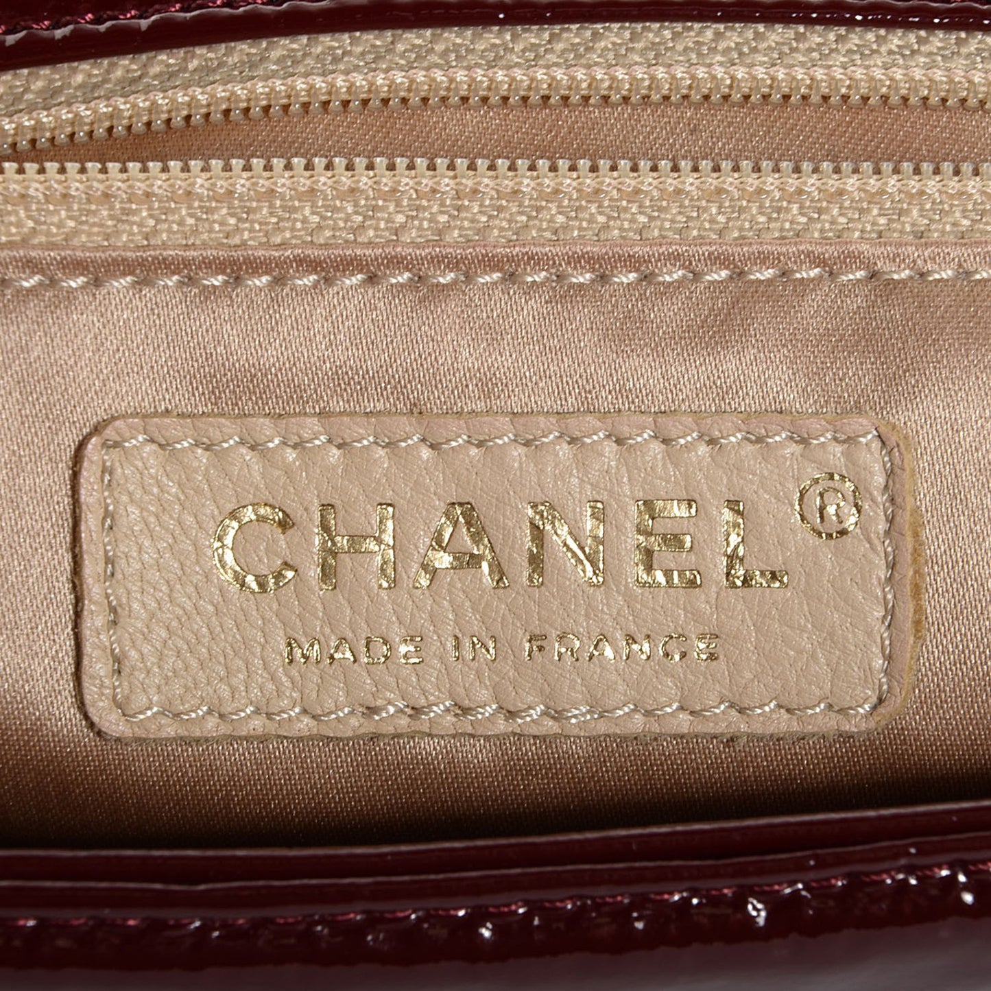 Vinyl Rock and Chain Medium Flap Bordeaux