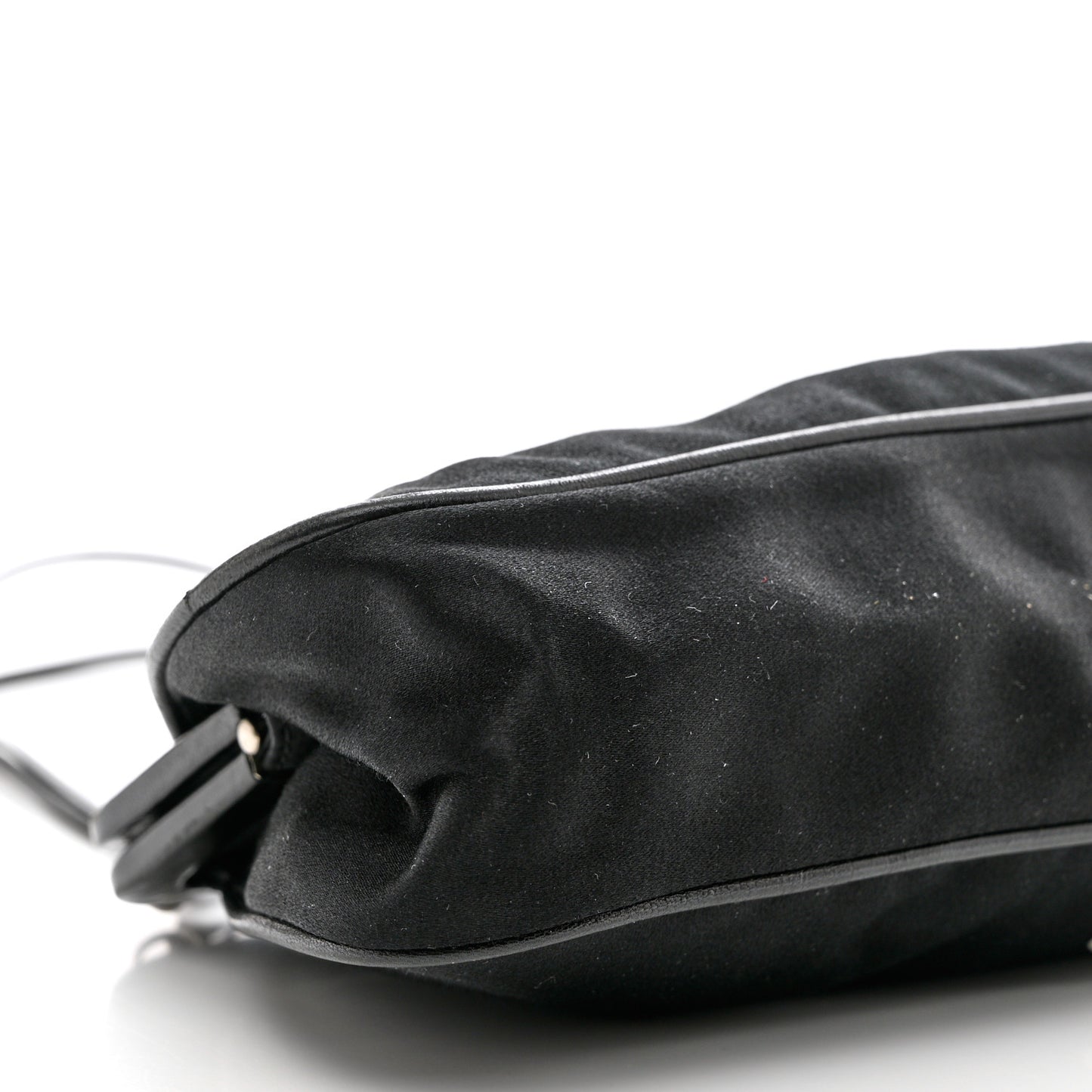 Tessuto Nylon Nappa Kisslock Shoulder Bag Black