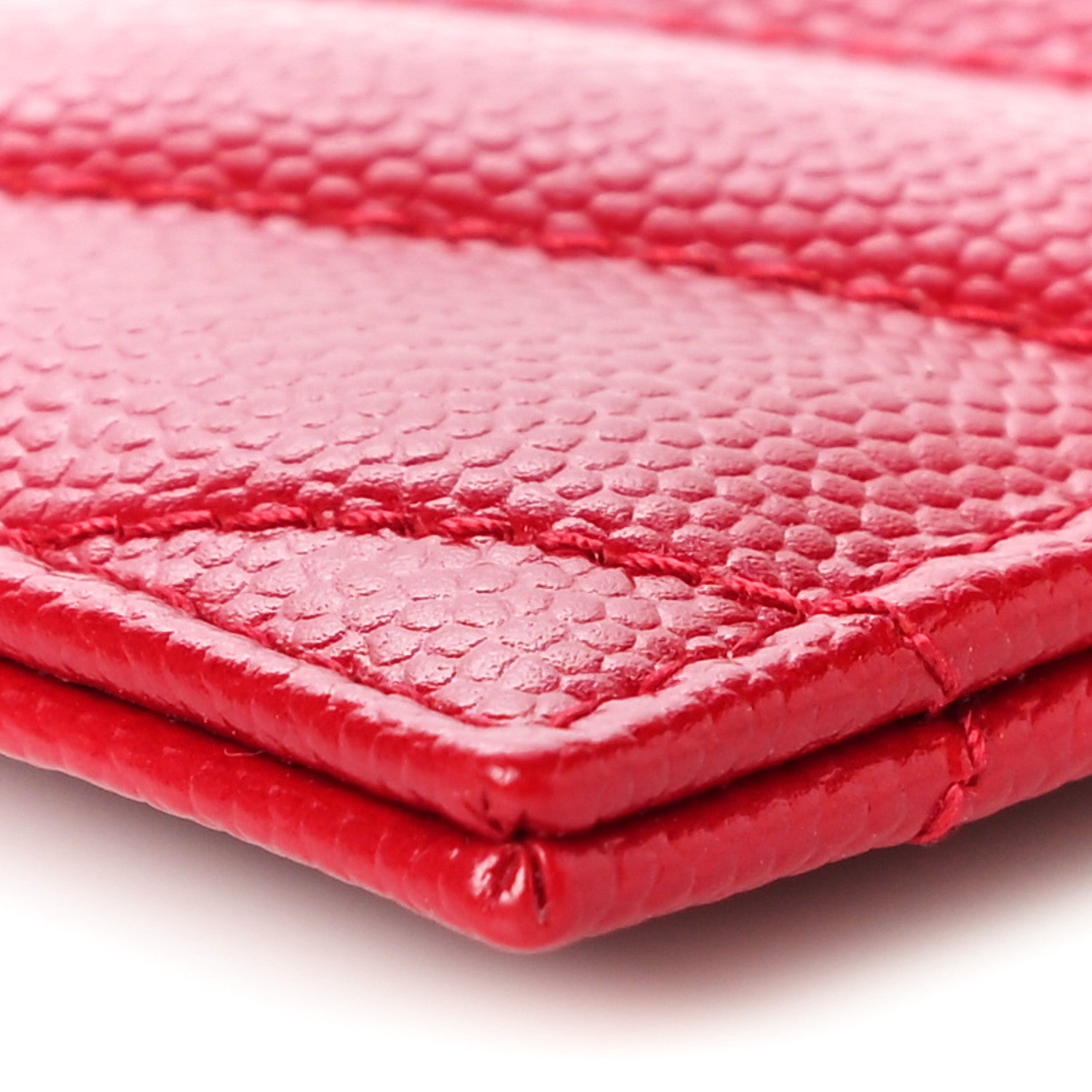 Saint Laurent Grain De Poudre Matelasse Chevron Monogram Credit Card Case Rouge Eros 10 of 11