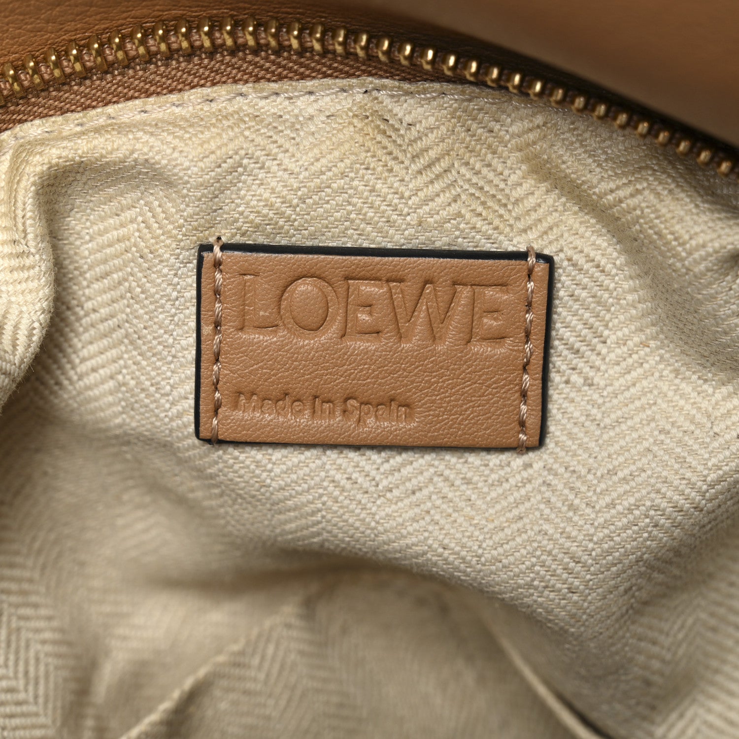 Loewe Calfskin Medium Puzzle Bag Warm Desert Mink 1862292