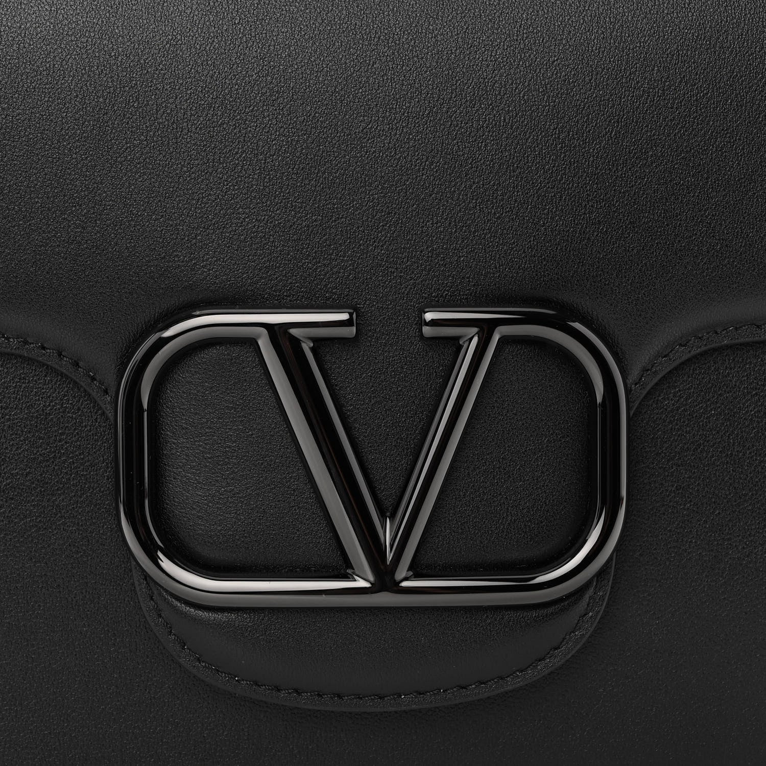 Valentino Garavani Calfskin Monochrome VLogo Loco Flap Shoulder Bag Black 8 of 10