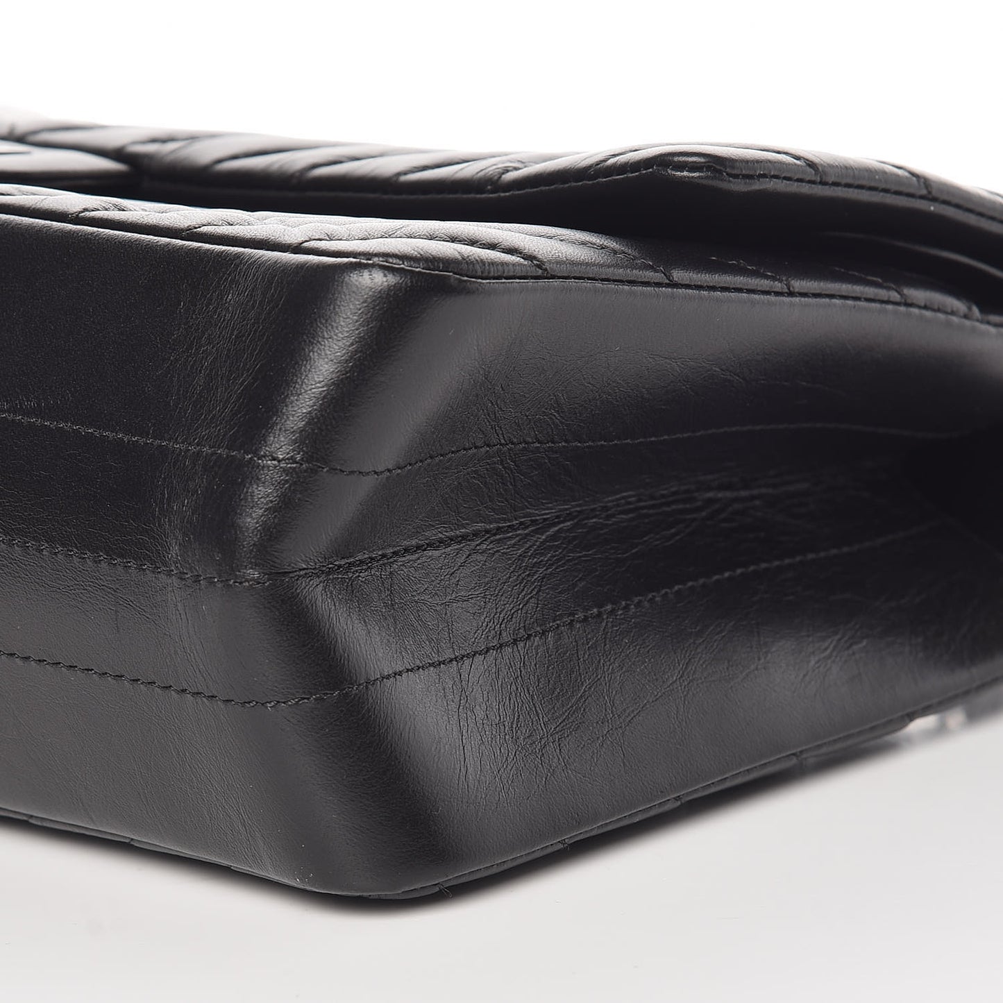 Aged Calfskin Chevron Quilted 2.55 Reissue 226 So Black