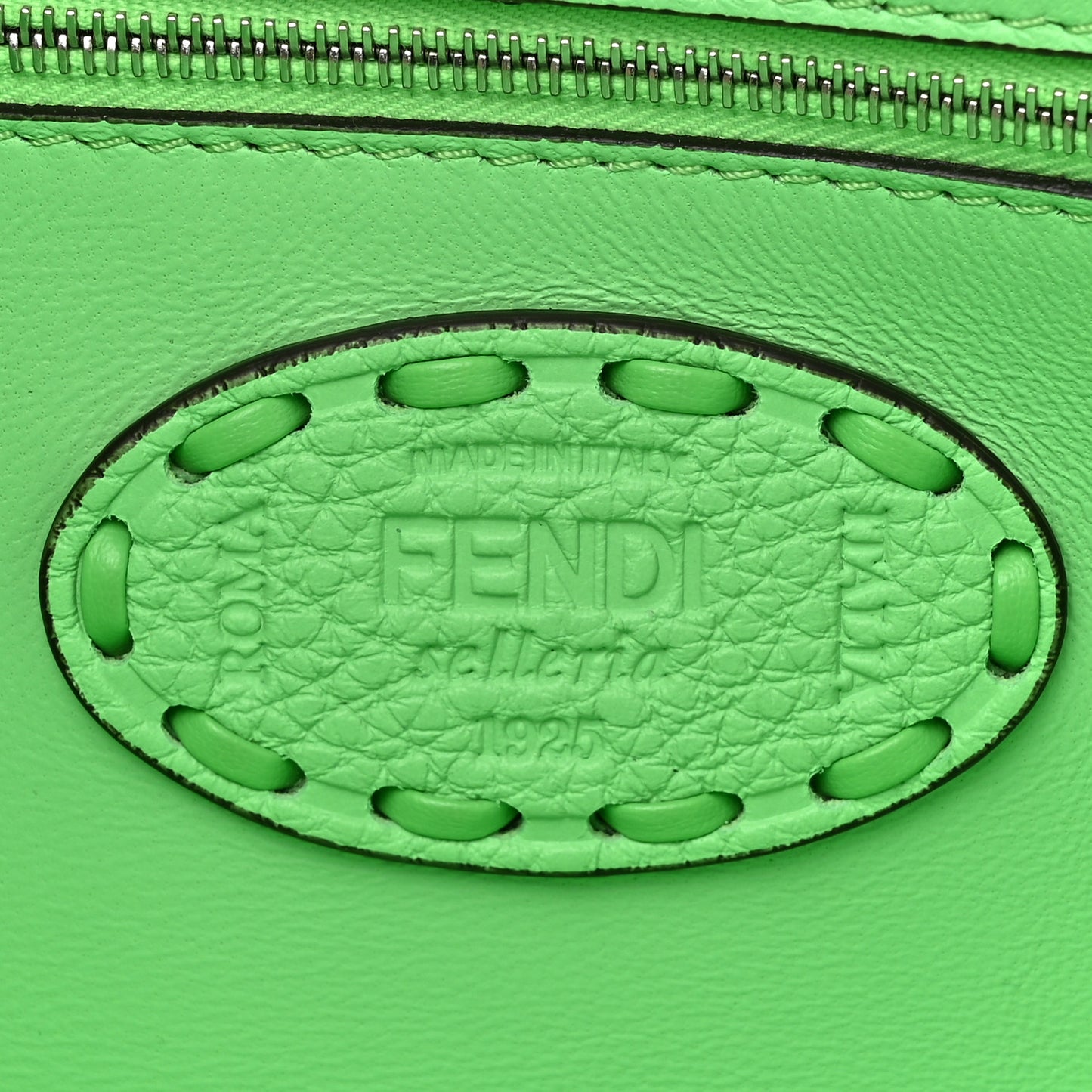 Cuoio Roma Sellerissima Nappa Sintetica Tape Stitch Baguette Edamame