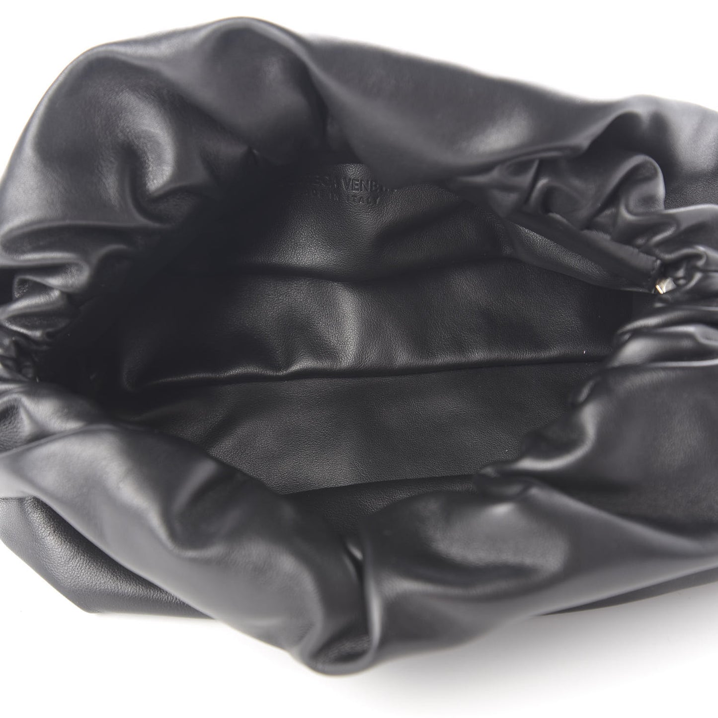 Calfskin The Pouch Chain Black