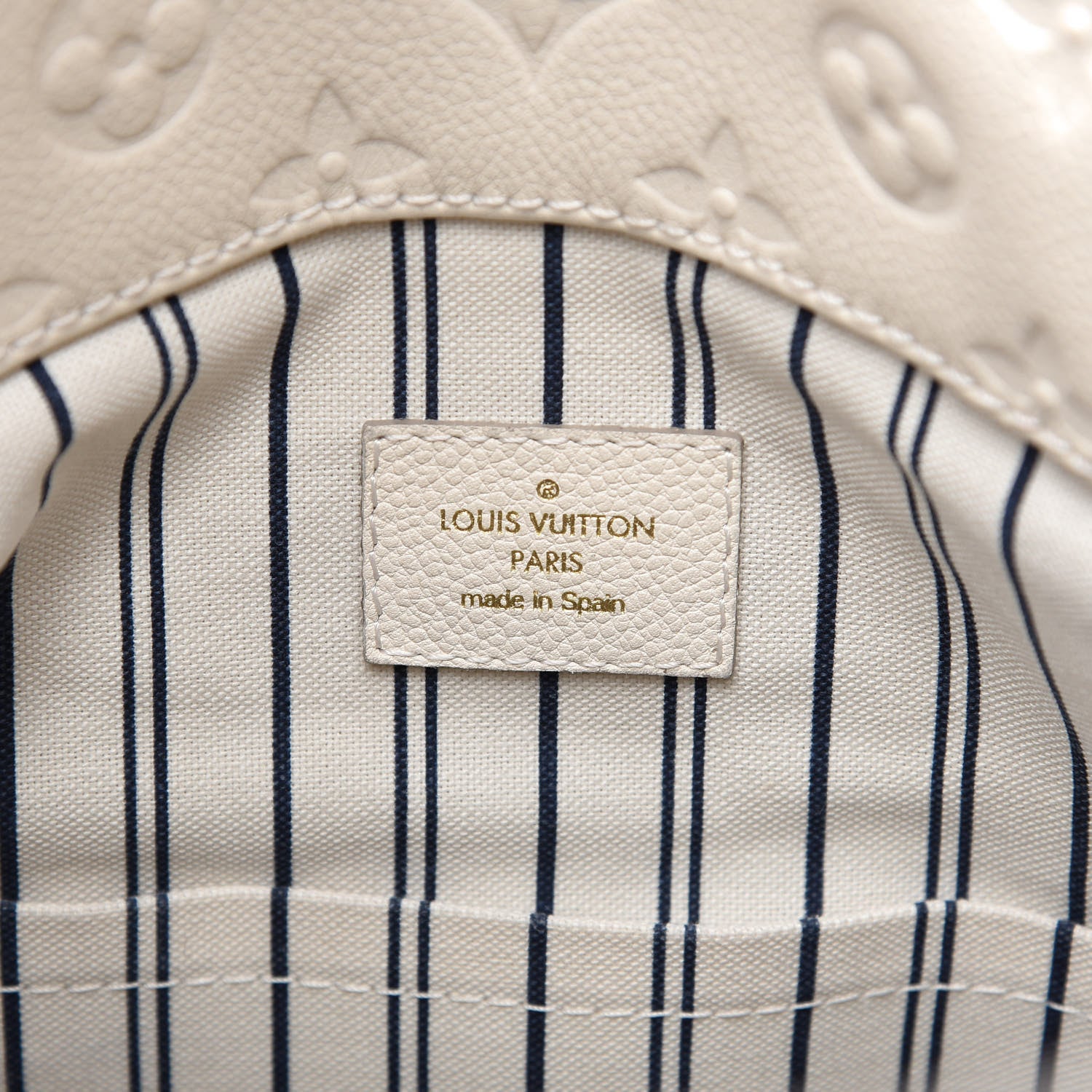 Louis Vuitton Empreinte Artsy MM Neige 8 of 10