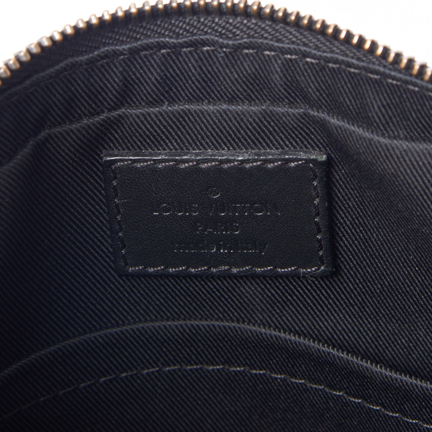 Louis Vuitton Damier Infini District Pochette Onyx 8 of 8