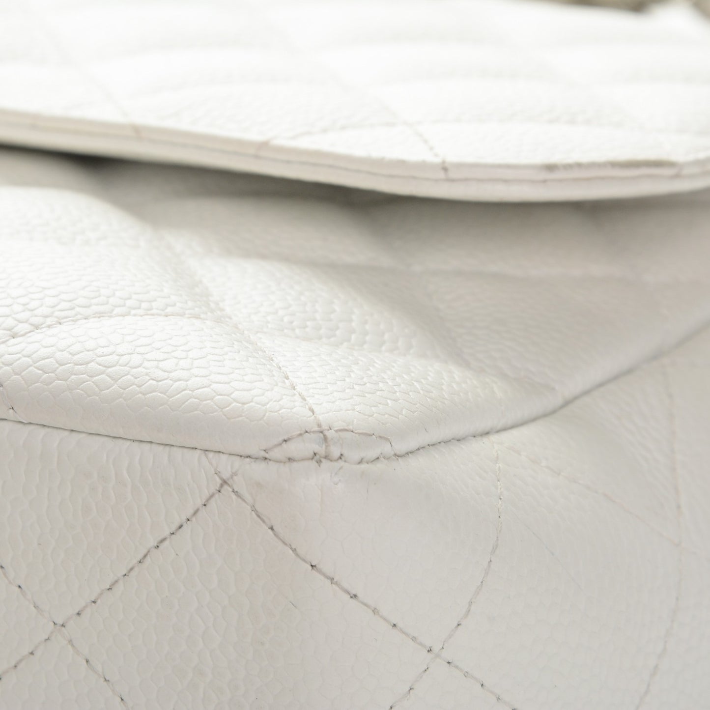 Caviar Quilted Jumbo Single Flap White