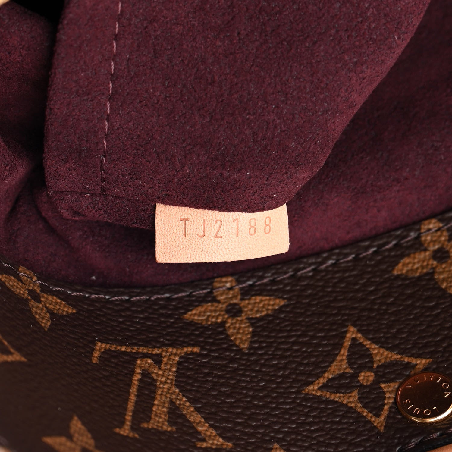Louis Vuitton Monogram Montaigne GM 7 of 9