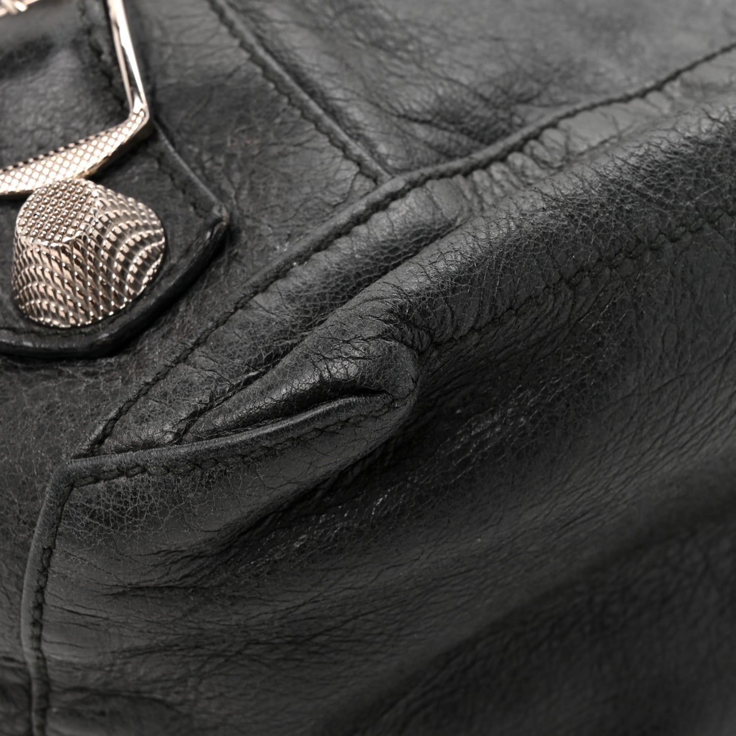 Chevre Giant 21 Silver Hardware Day Hobo Black