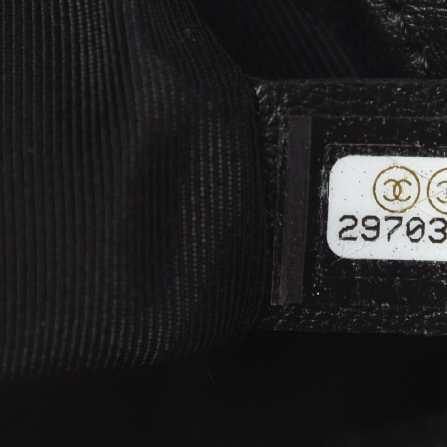 Crumpled Calfskin Medium Chain All Over Flap Black