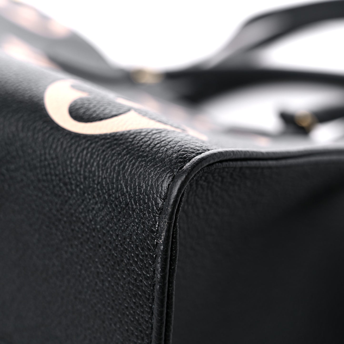 Empreinte Monogram Giant Onthego MM Black Beige