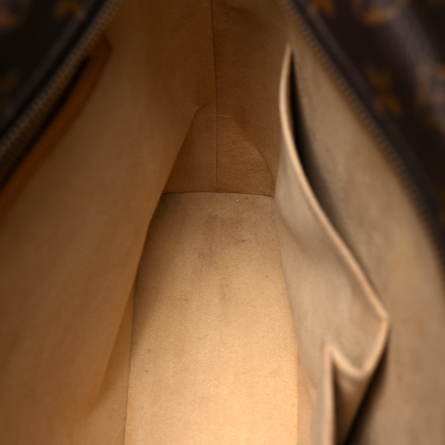 Louis Vuitton Monogram Luco 8 of 24