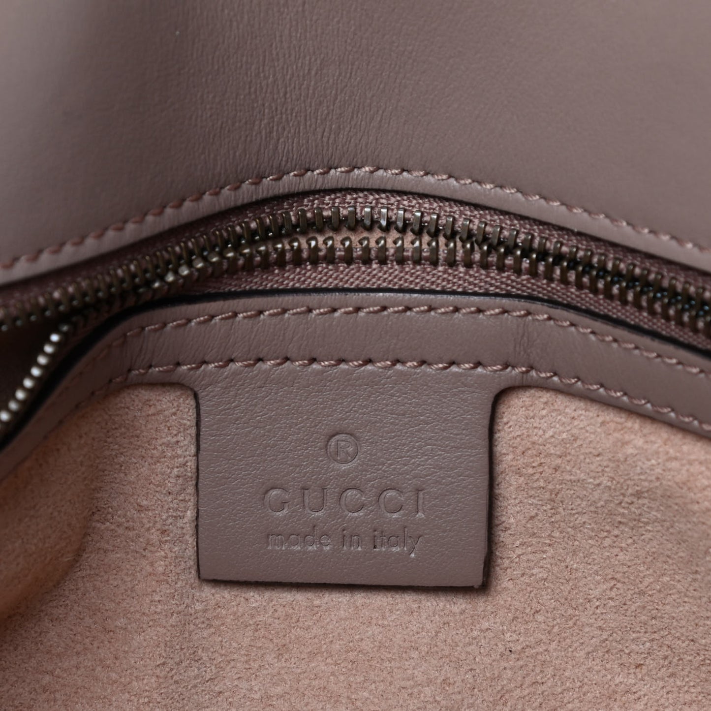 Calfskin Matelasse Small GG Marmont Shoulder Bag Porcelain Rose