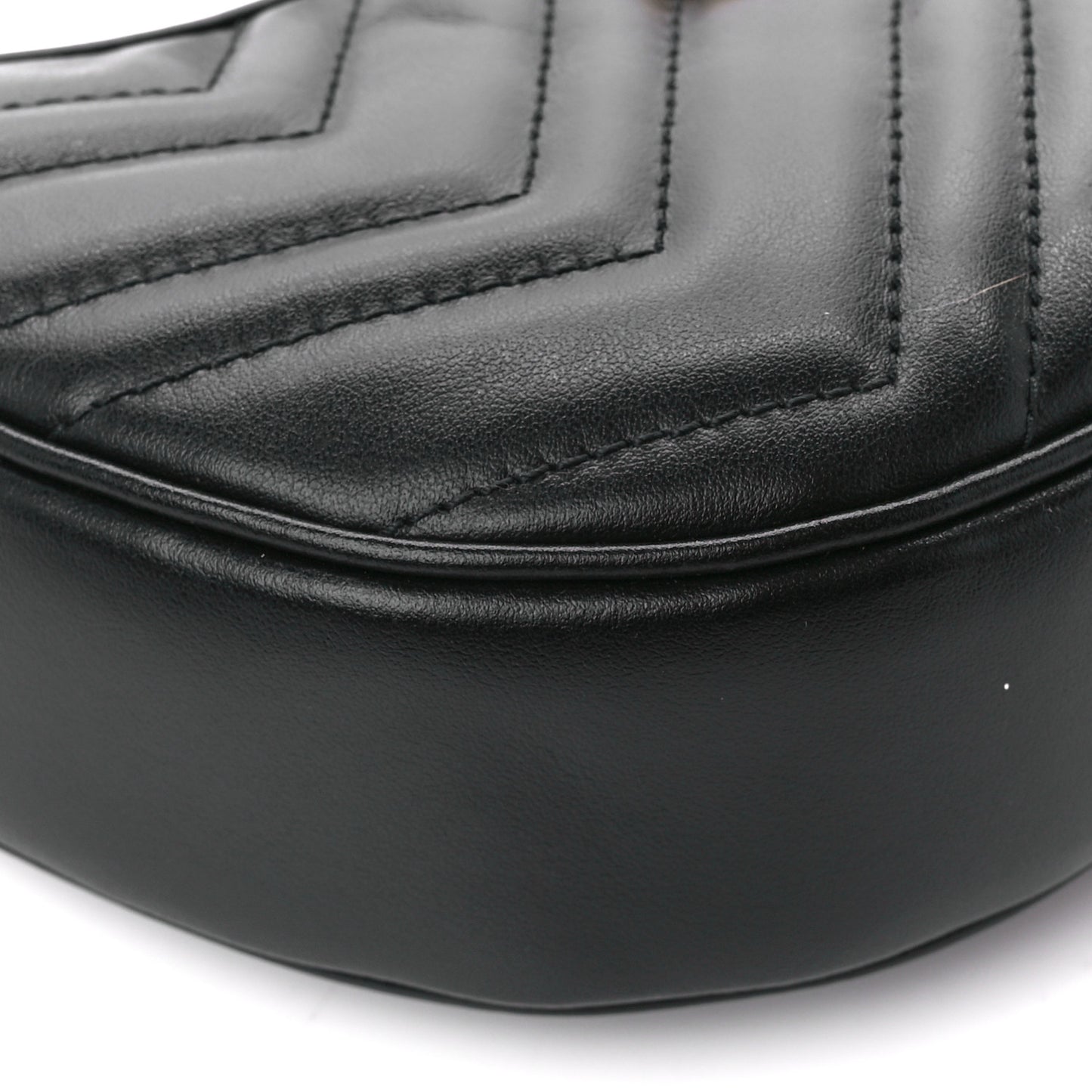 Calfskin Matelasse Chevron Mini GG Marmont Half Moon Hobo Black