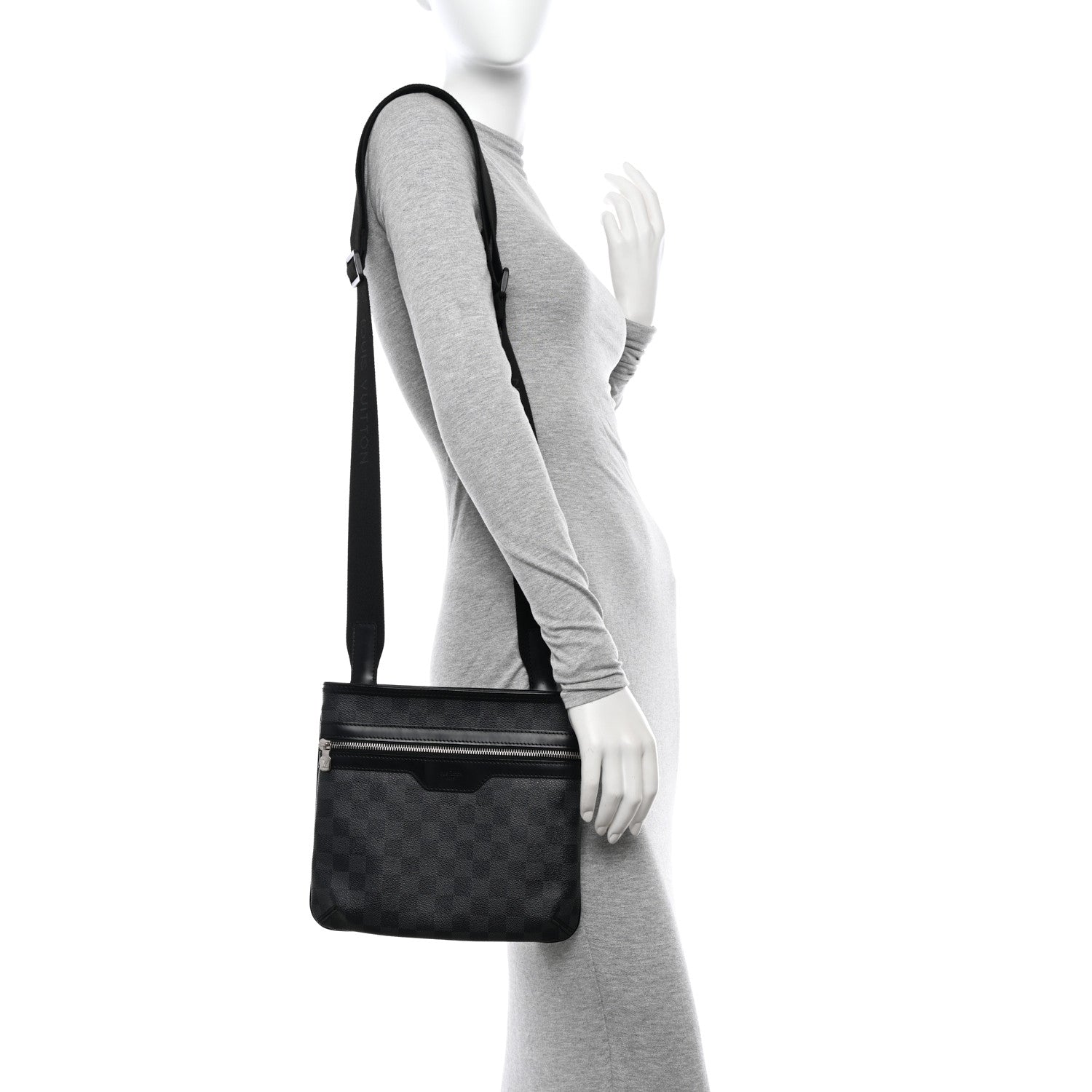 Louis Vuitton Damier Graphite Thomas 2 of 10