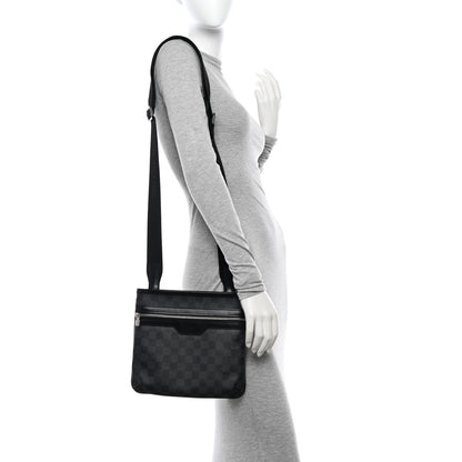 Louis Vuitton Damier Graphite Thomas 2 of 10