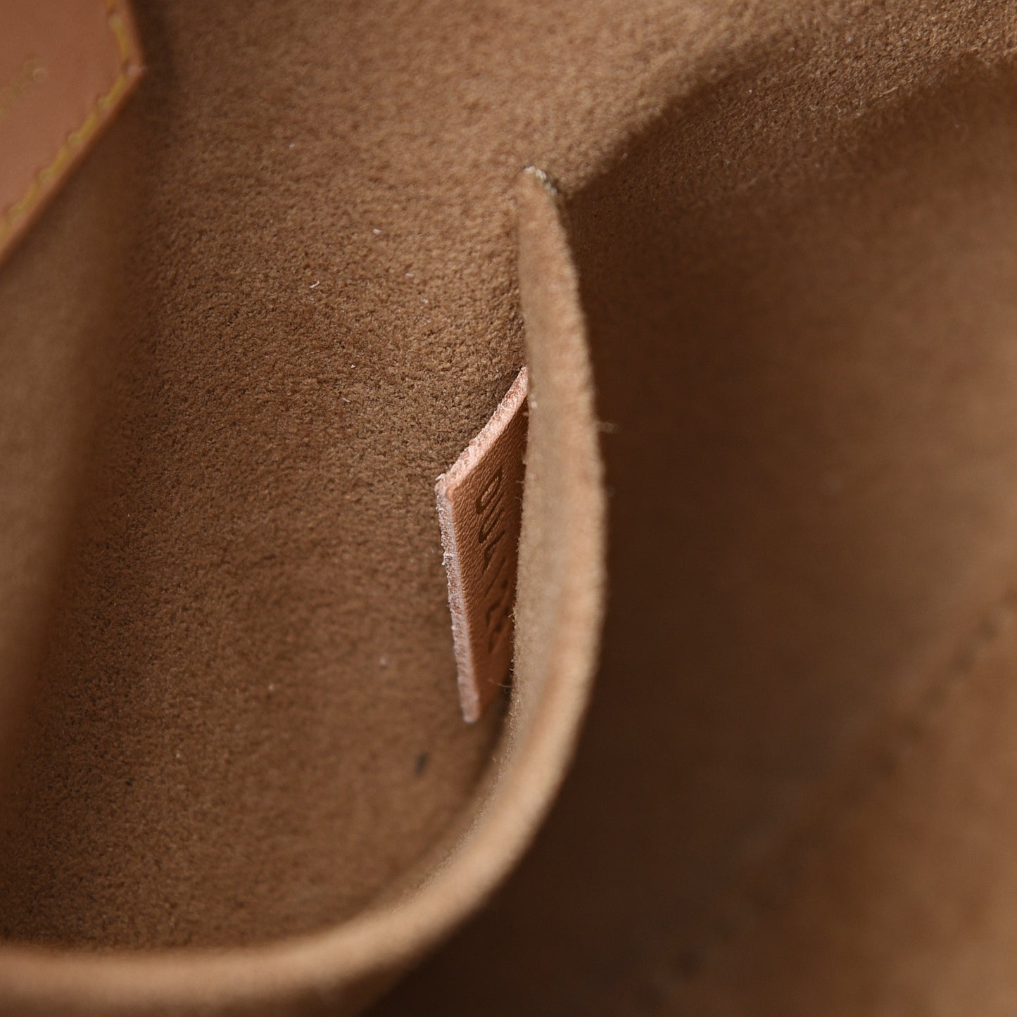 Monogram Boite Chapeau Souple