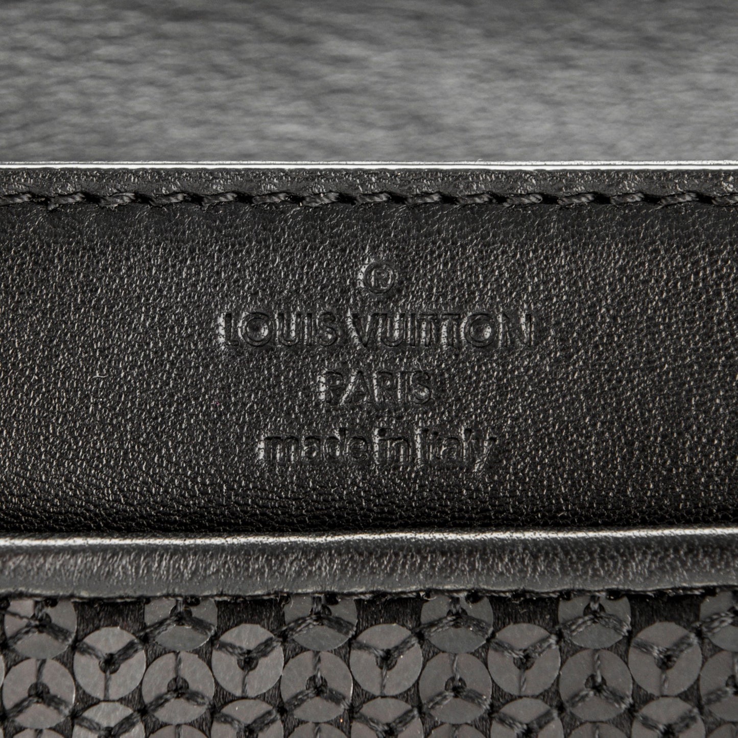 Sequin Calfskin Chain Louise GM Black