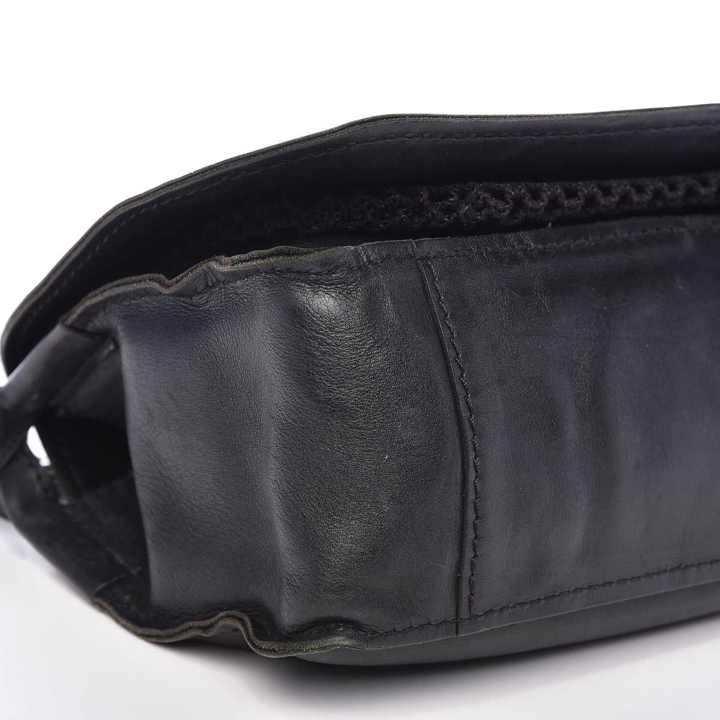 Calfskin Stitched Small Highlander Messenger Black