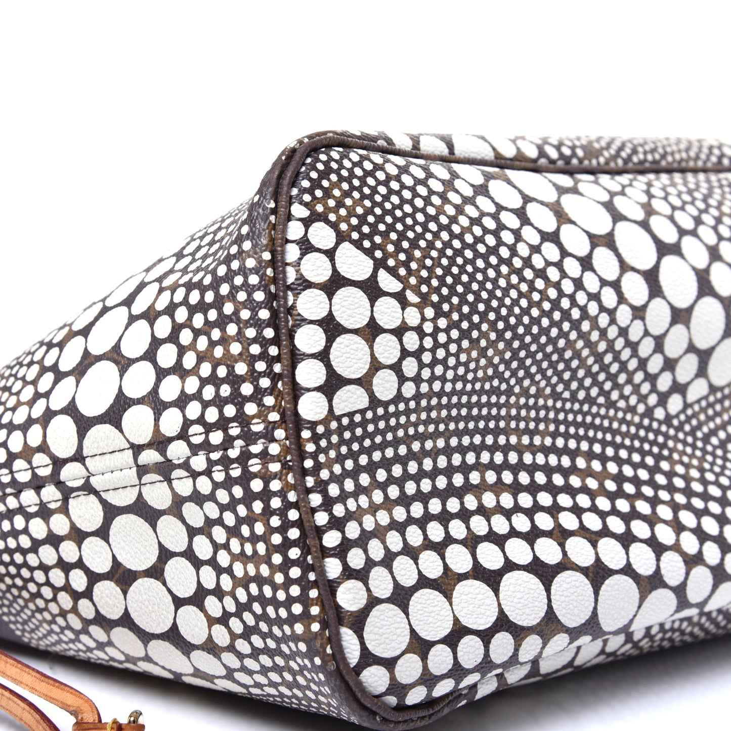 Monogram Kusama Waves Neverfull MM White