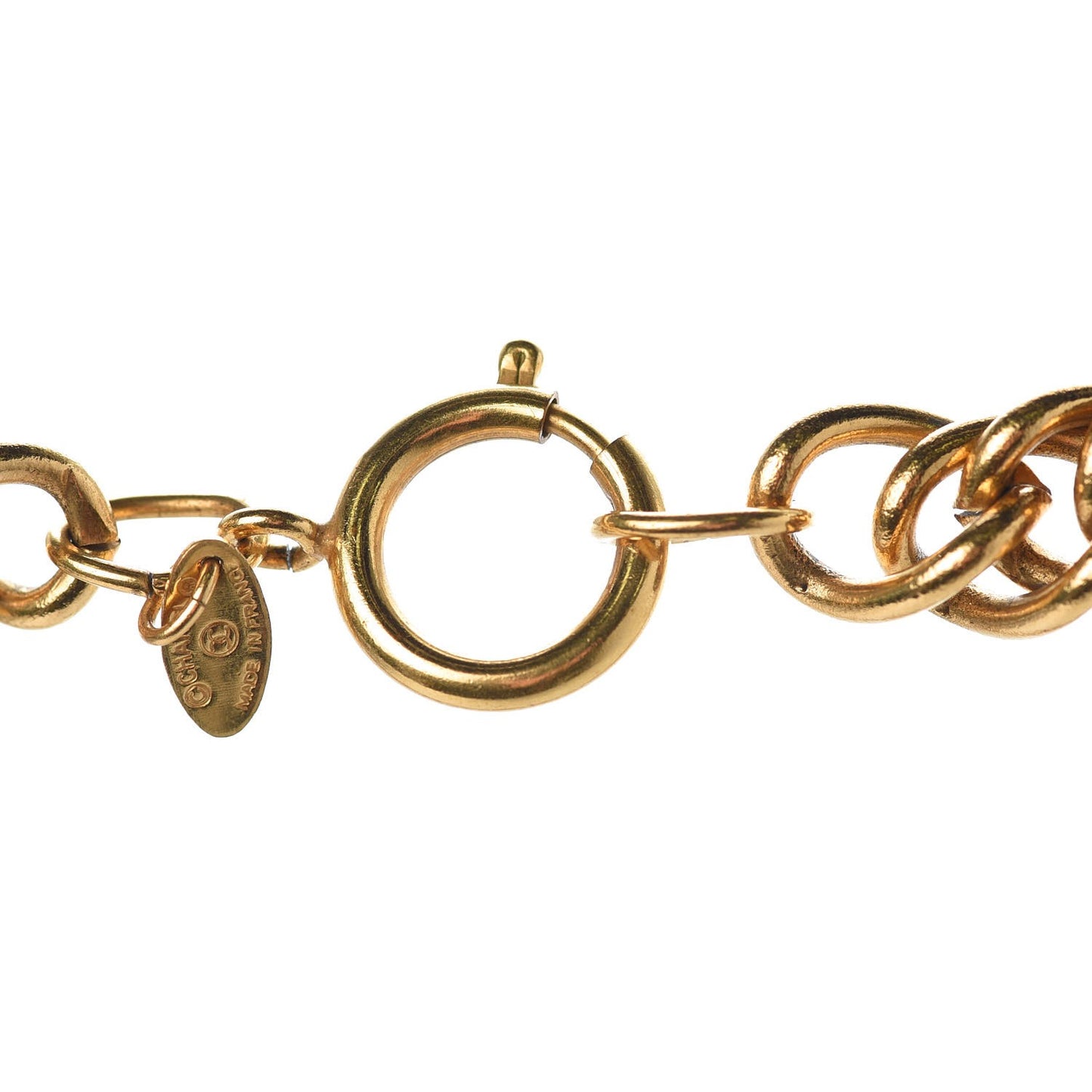 Quilted Medallion Short Necklace Gold