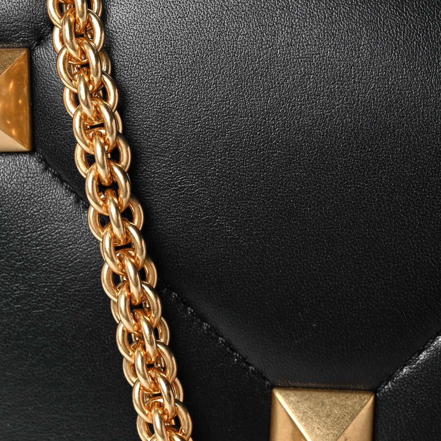 Valentino Garavani Nappa Large Roman Stud Shoulder Bag Black 9 of 10