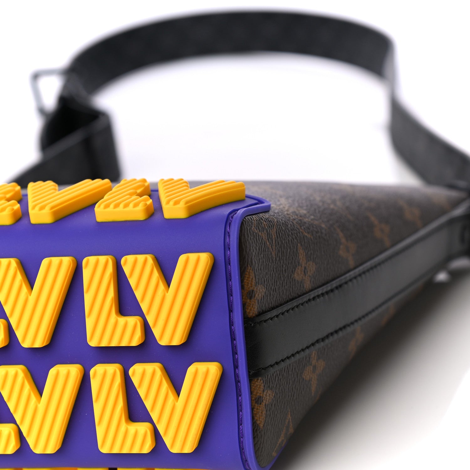 Louis Vuitton Monogram LV Rubber Cruiser Messenger Multicolor 10 of 12