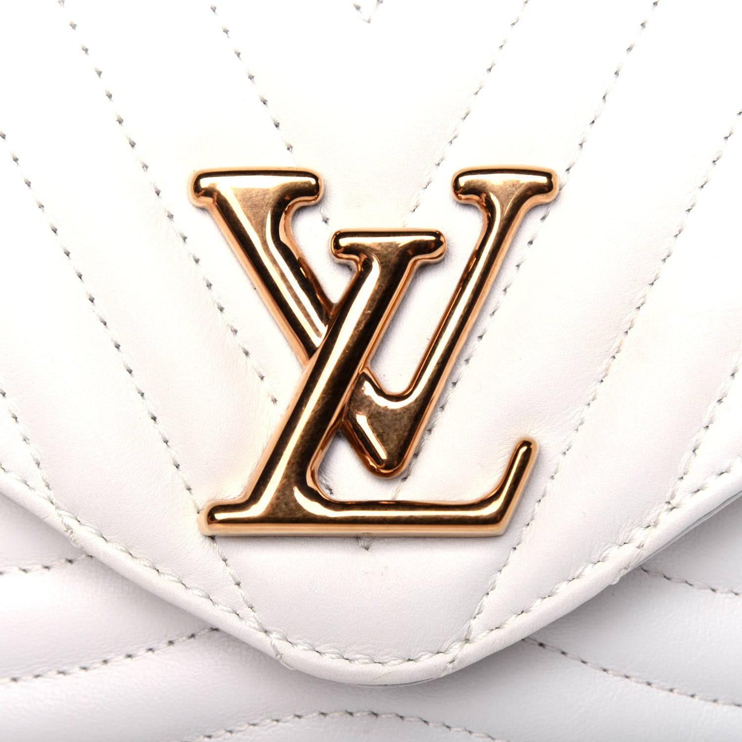 Louis Vuitton Calfskin New Wave Multi Pochette Snow 12 of 16
