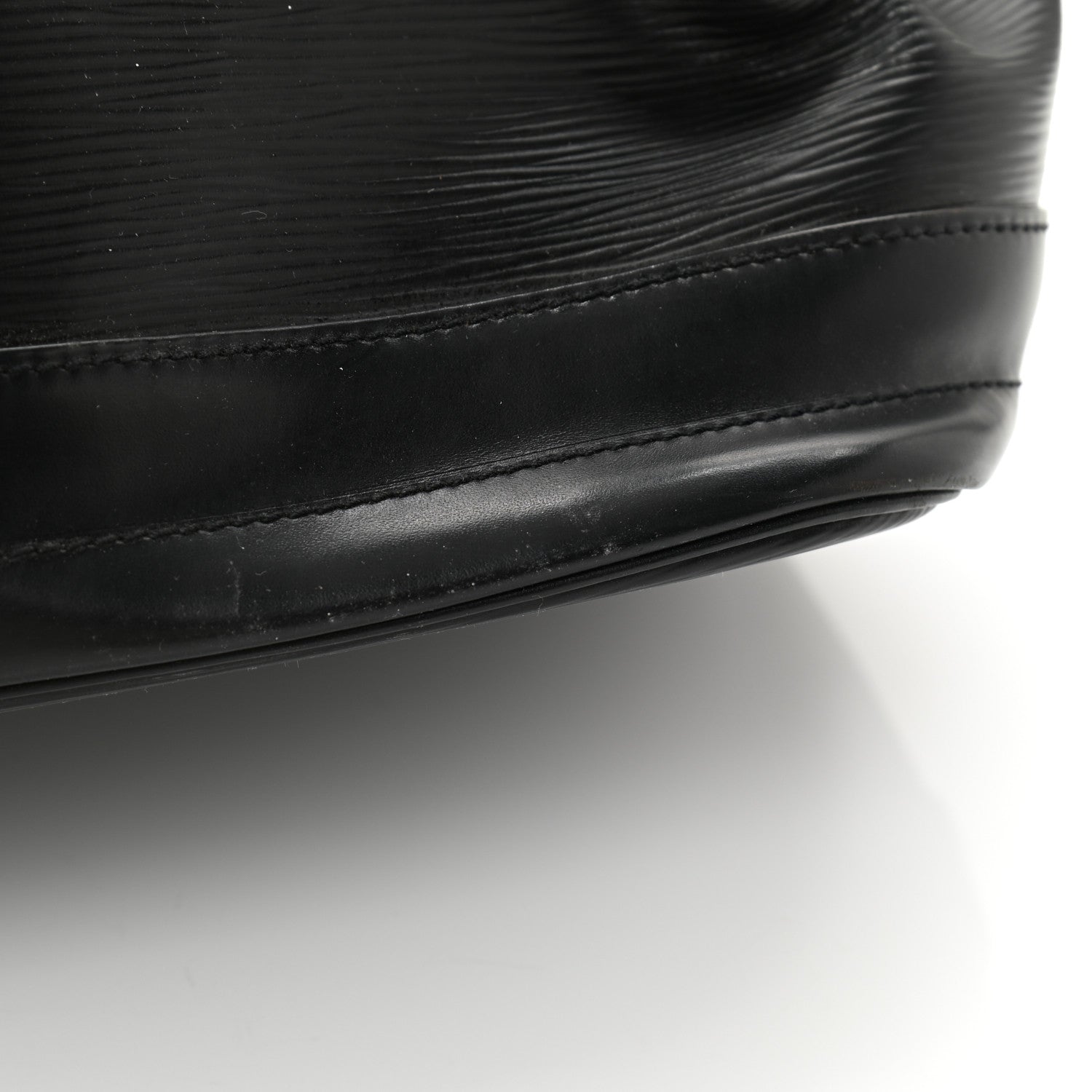 Louis Vuitton Epi Noe Black 14 of 15