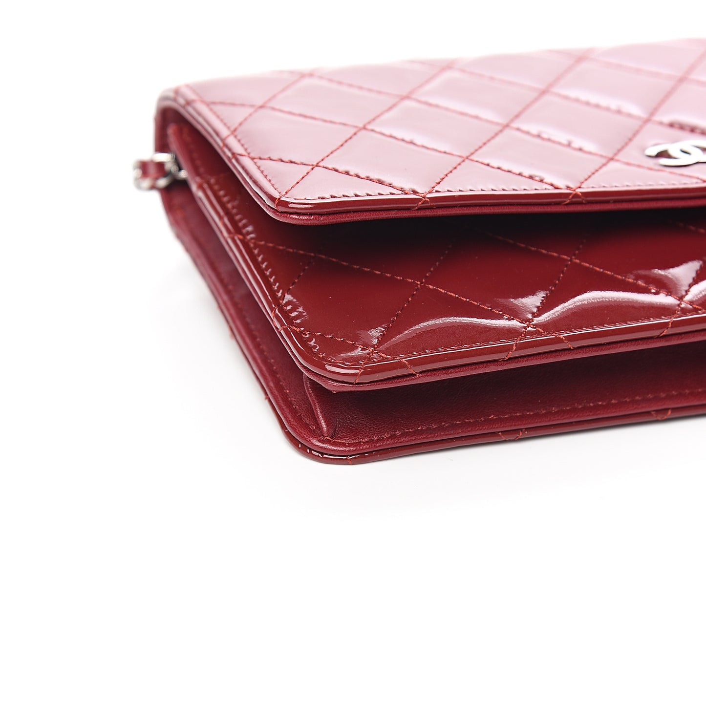 Patent Quilted Wallet On Chain WOC Red