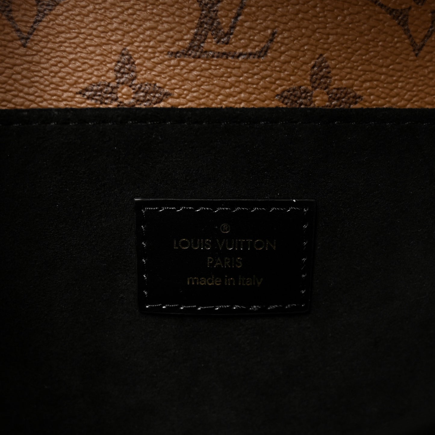 Reverse Monogram Pochette Metis