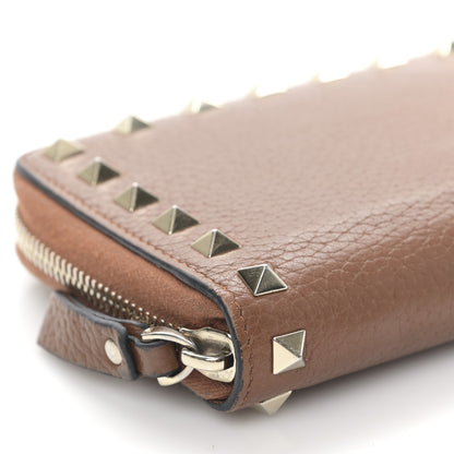 Valentino Garavani Pebbled Calfskin Rockstud Compact Zip Around Wallet Bright Cognac 7 of 9