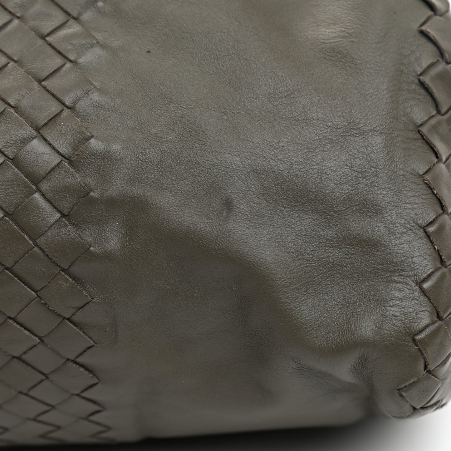 Calfskin Intrecciato Large Leggero Tote Kaki Fondente