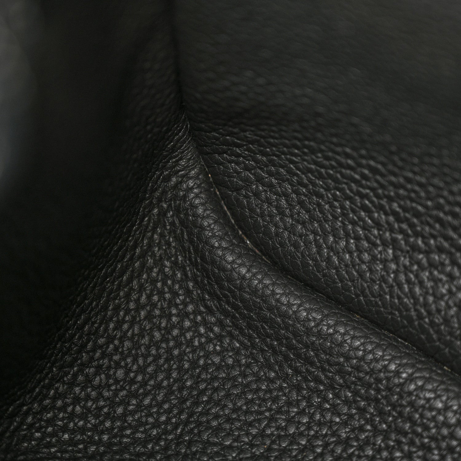 Hermes Taurillon Clemence Halzan 31 GM Black 15 of 16