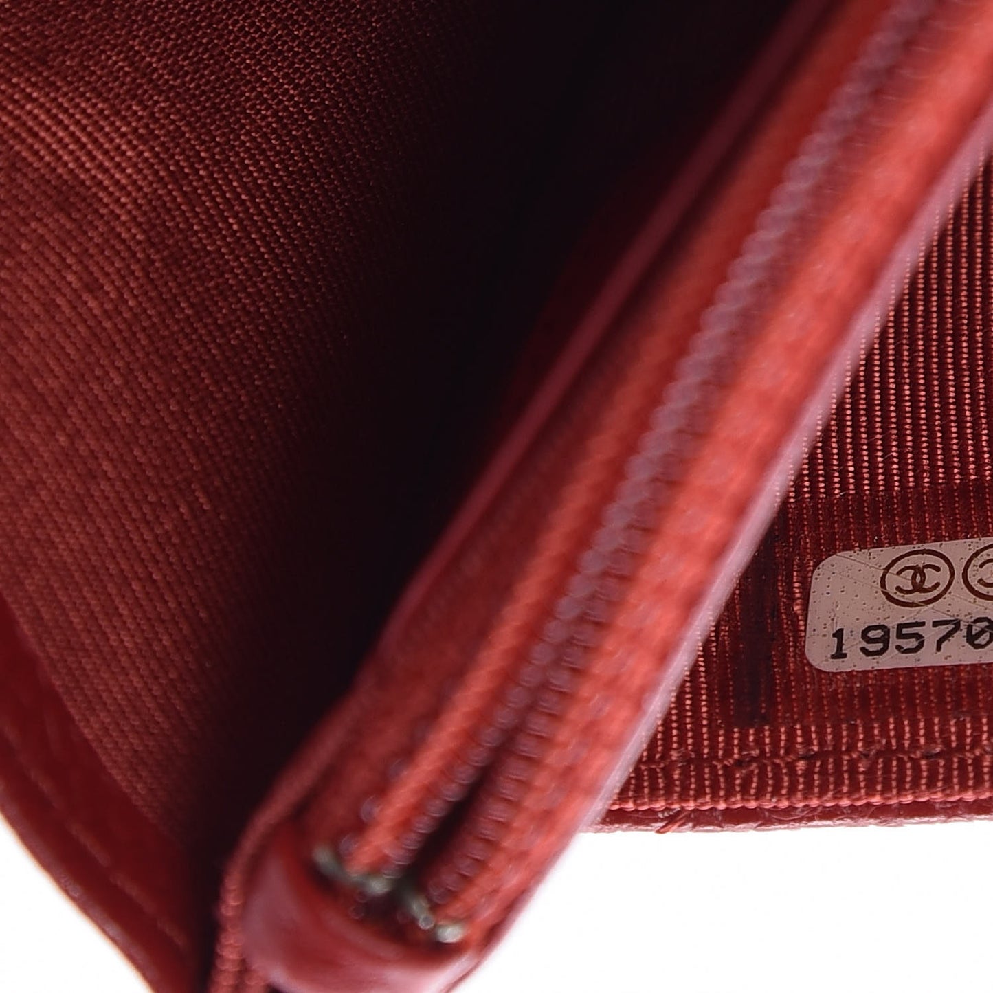 Caviar Quilted Wallet on Chain WOC Red