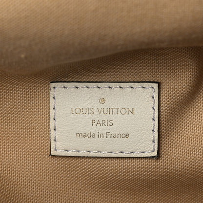 Louis Vuitton Monogram Giant Bumbag Kaki Beige 6 of 9