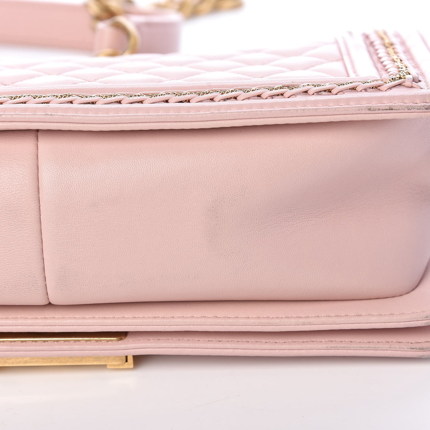 Lambskin Quilted Medium Chain Detail Boy Flap Light Pink