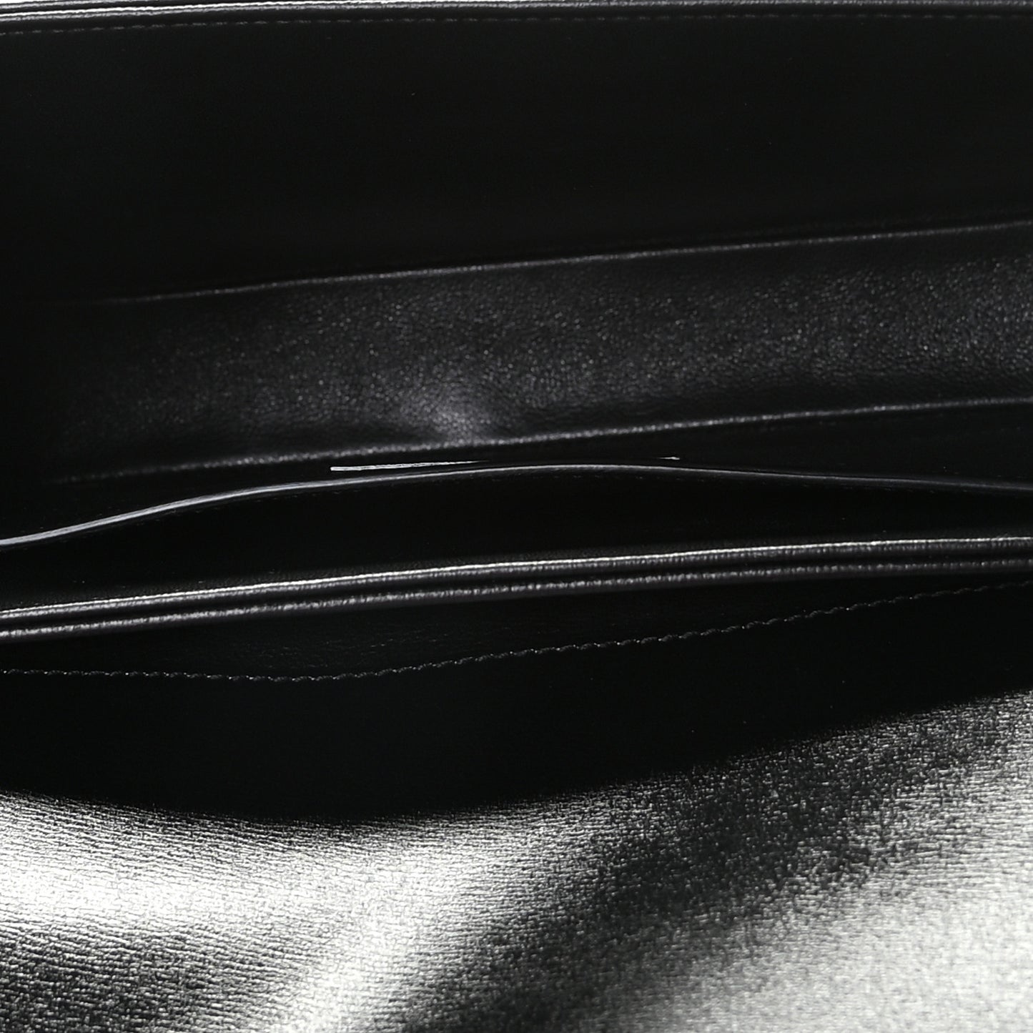 Calfskin Medium Le 61 Shoulder Bag Black
