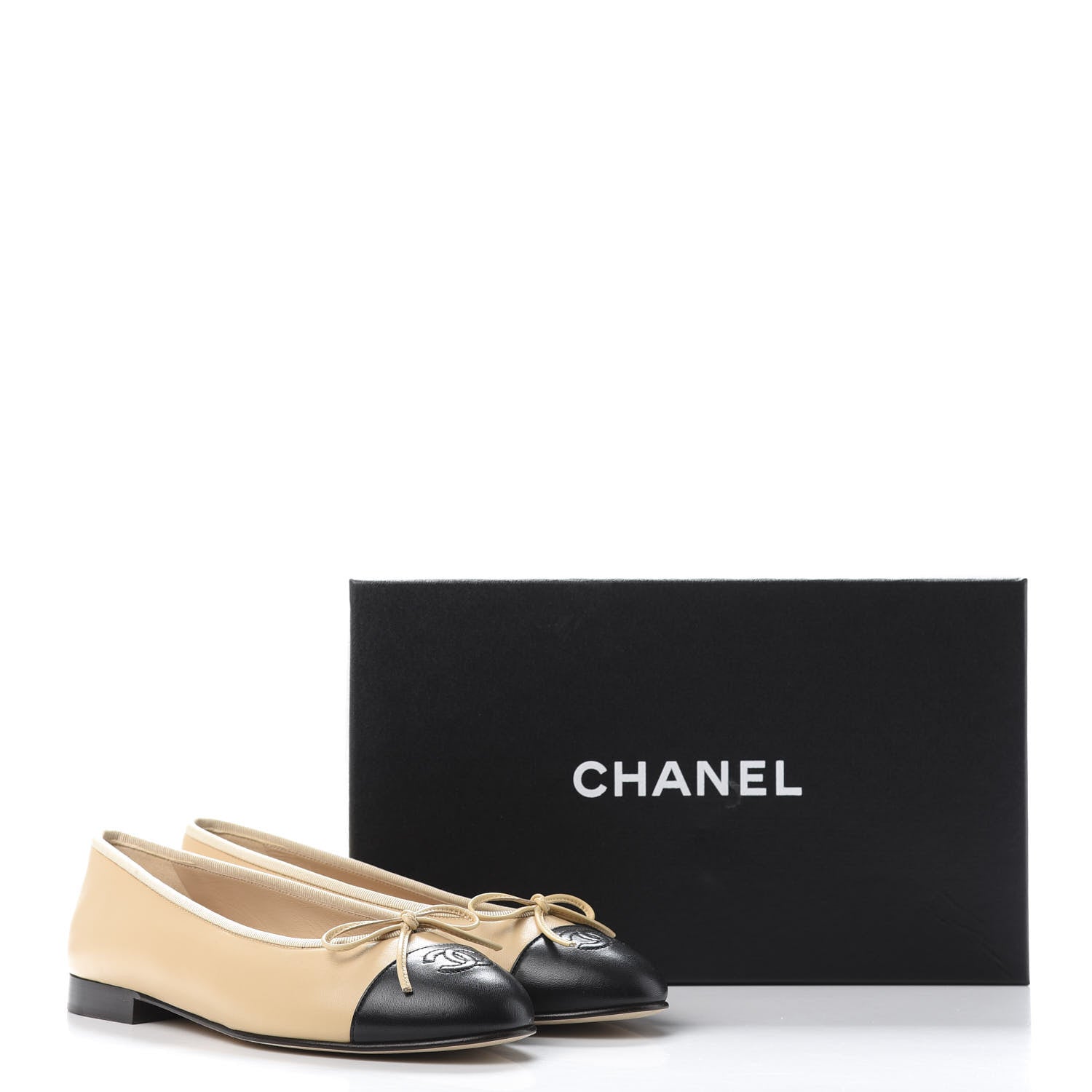 Chanel Lambskin Cap Toe Ballerina Flats 38 Beige Black 10 of 10