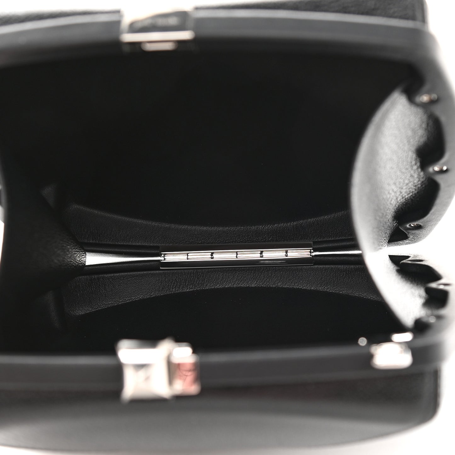 Chevre Chamkila Clou Medor Clutch Black