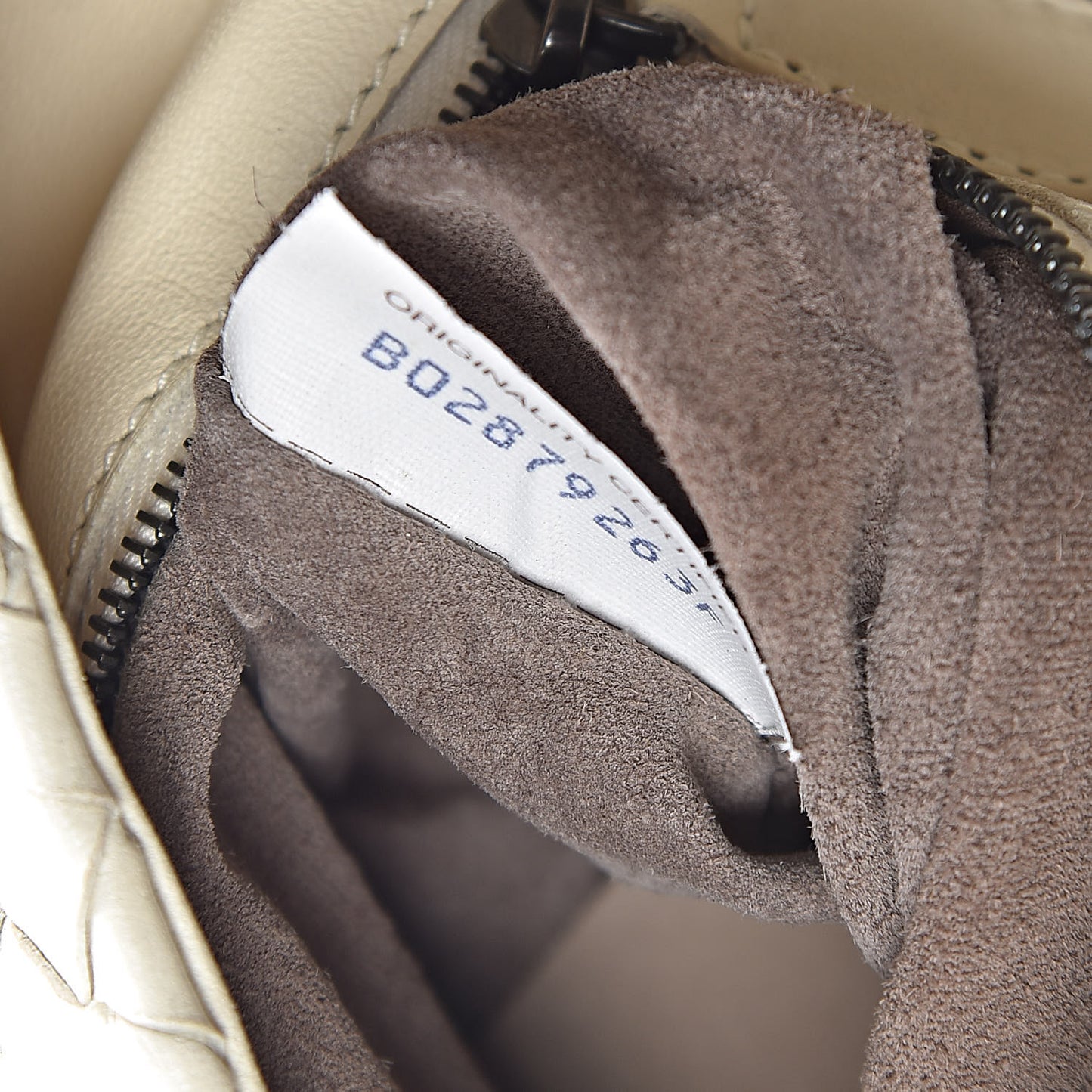 Intrecciato Nappa Medium Campana Hobo Bianca