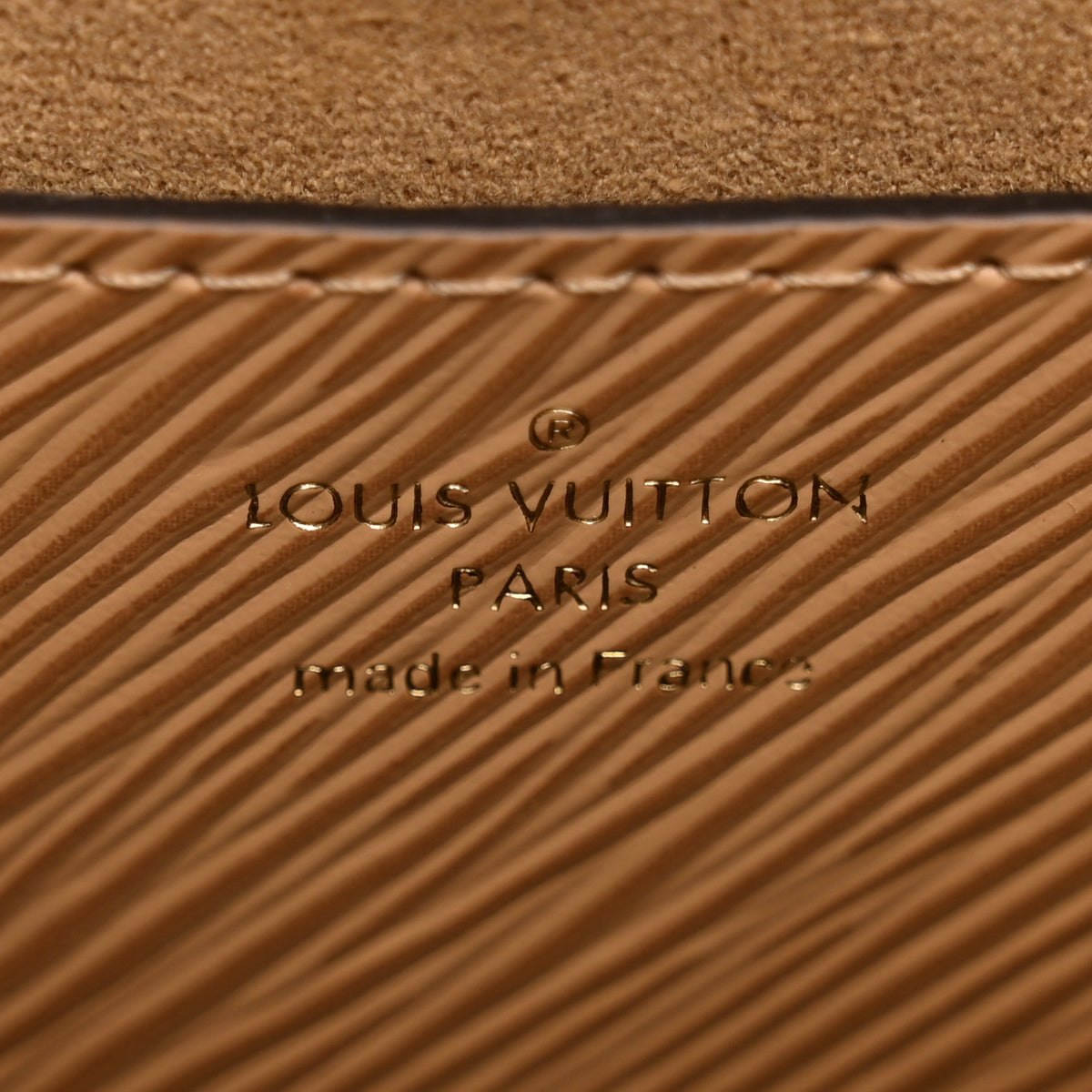 Epi Twist Shoulder Bag MM Camel