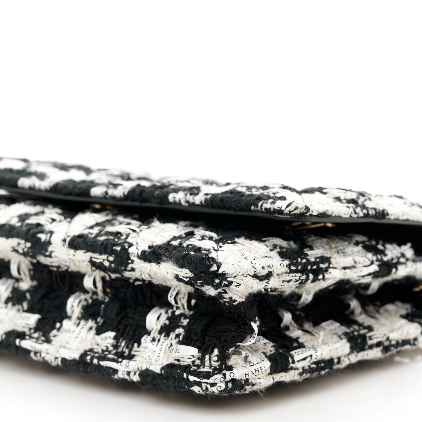 Tweed Quilted Wallet On Chain WOC Black Ecru White